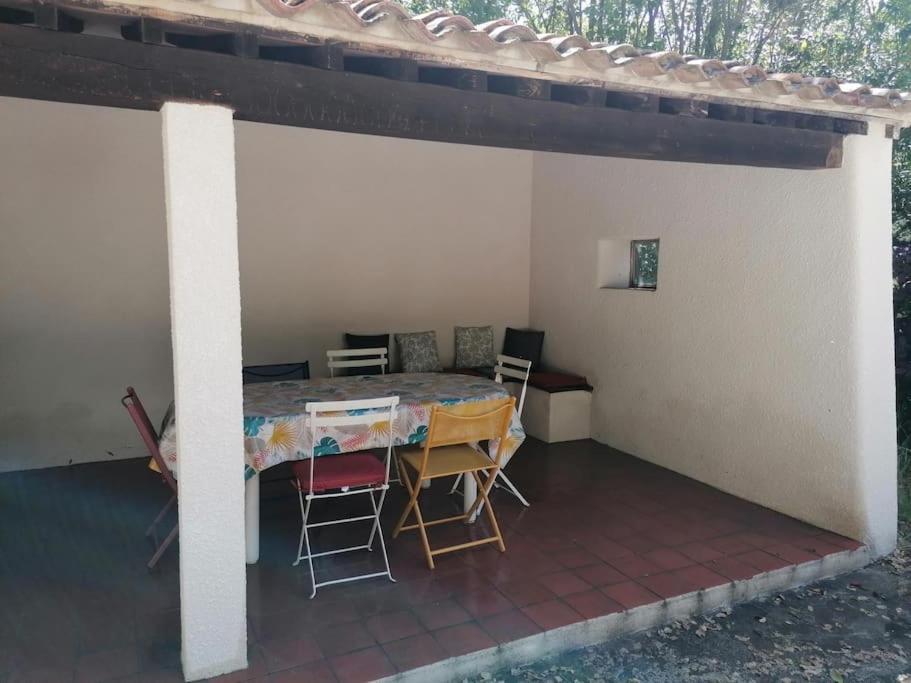 Studio Meyreuil-Terrasse-Au Calme En Campagne-Clim Exterior foto